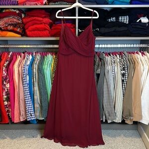 Ever pretty maroon adjustable strap back zipper closure v neck  maxi dress 12